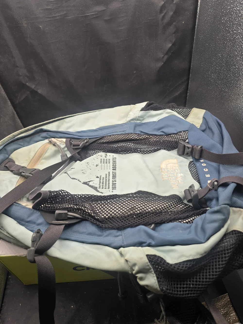 The North Face Men's Blue/Gray Backpack - Versatile Daypack